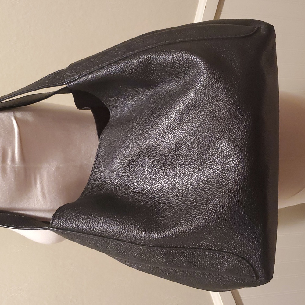 Coach Hadley Shoulder Bag - Picture 6 of 16